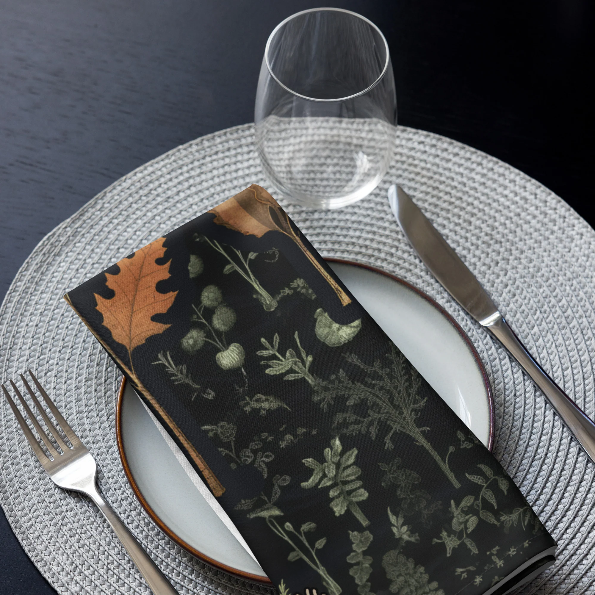 Autumn Memoir Cloth Napkin Set - Image 4