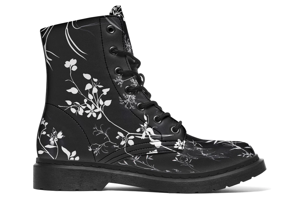 Black Delicate Boots - Image 3