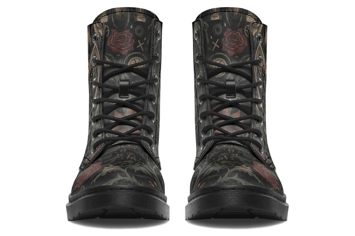 Cathedral of Thorns Boots - Image 9