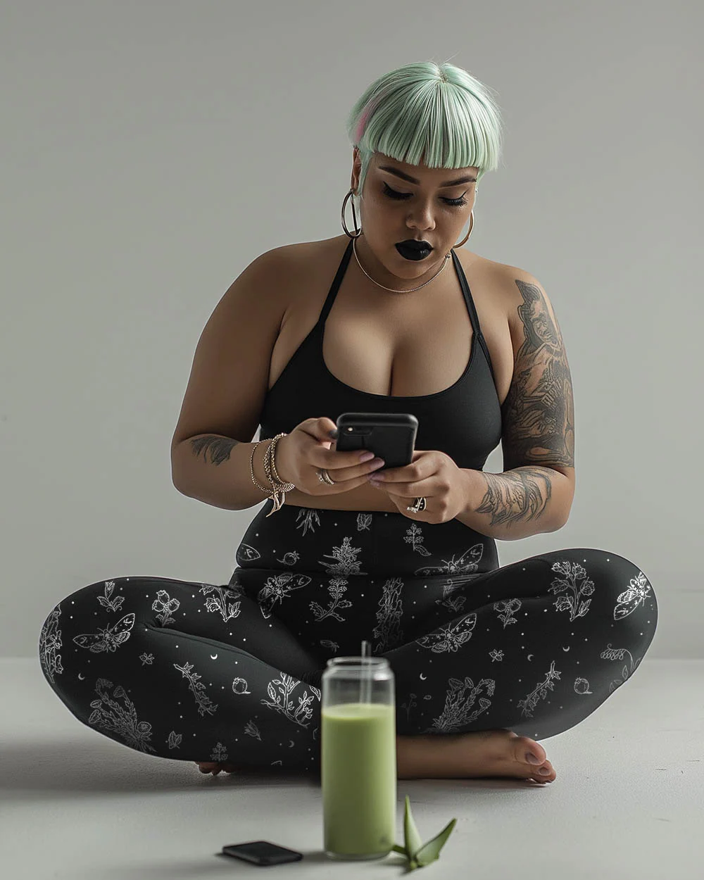 Nightshade Plus Size Leggings - Image 2